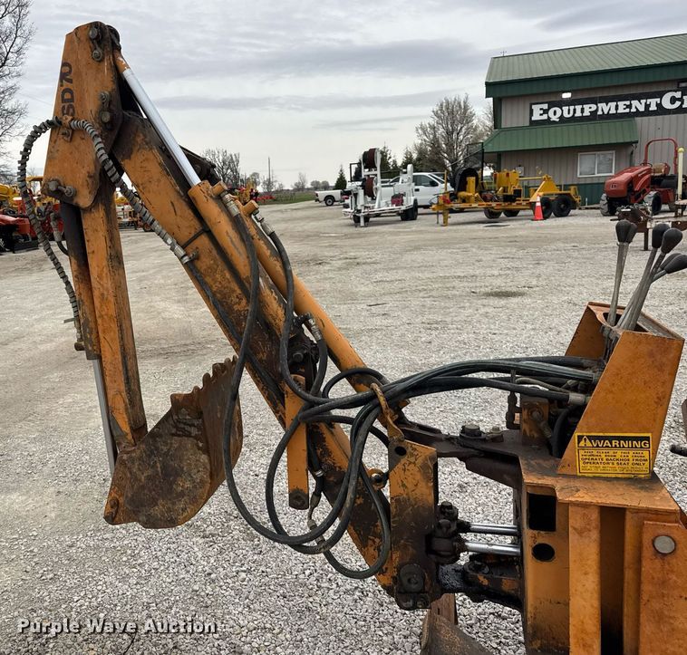 image for item DH9904 1986 Case 25+4XP trencher