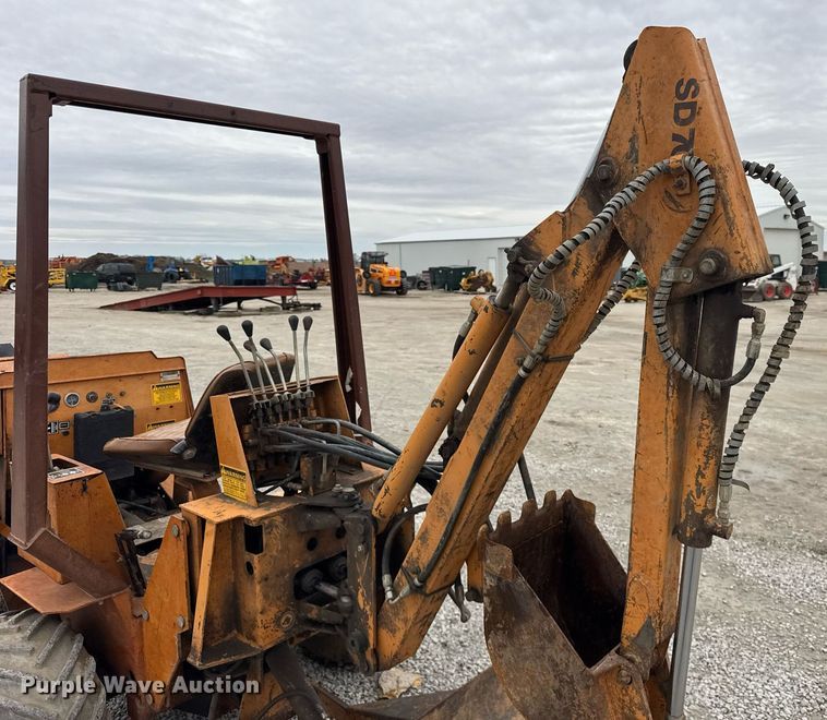 image for item DH9904 1986 Case 25+4XP trencher