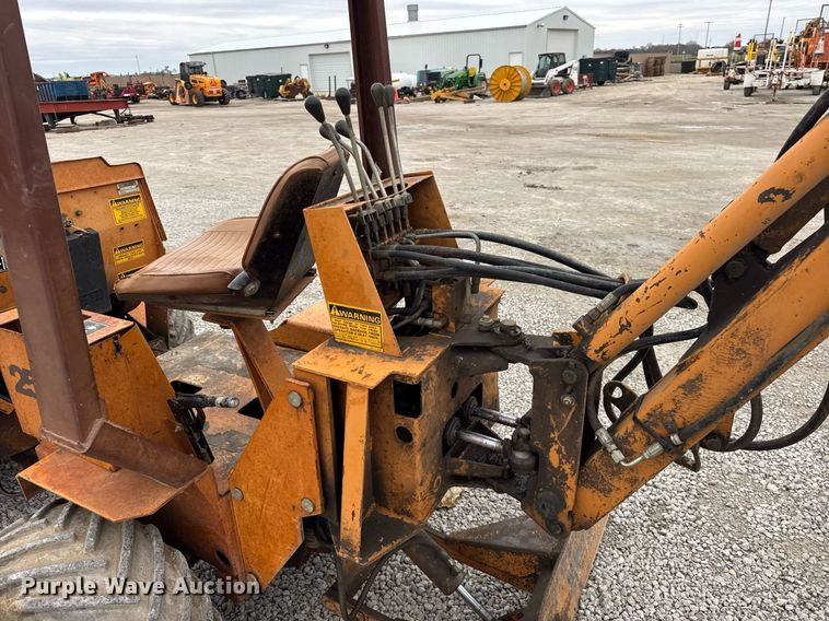 image for item DH9904 1986 Case 25+4XP trencher