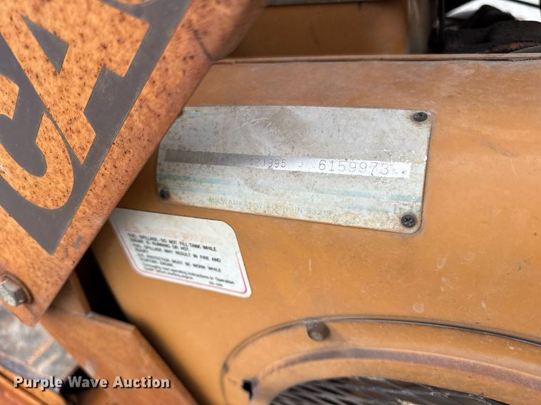 image for item DH9904 1986 Case 25+4XP trencher