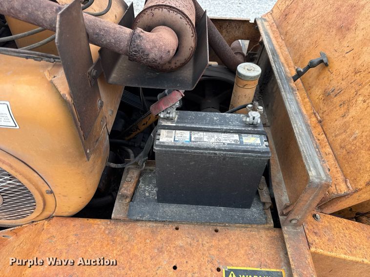 image for item DH9904 1986 Case 25+4XP trencher