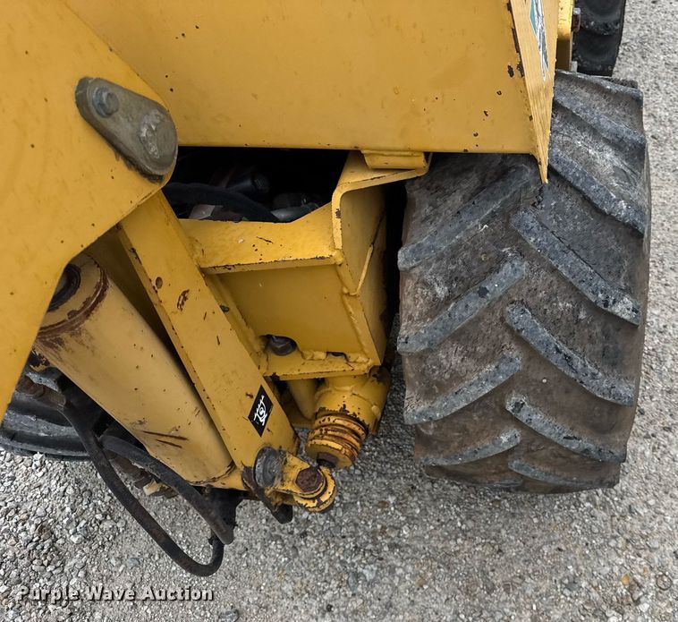 image for item DH9905 2002 Vermeer LM42 cable plow