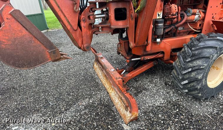 image for item DH9910 1999 Ditch Witch 5110 trencher