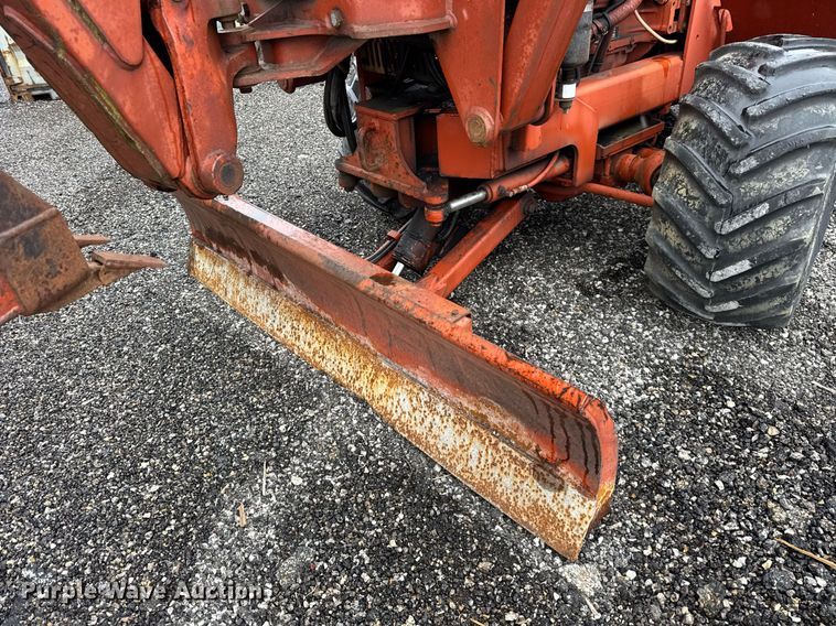 image for item DH9910 1999 Ditch Witch 5110 trencher