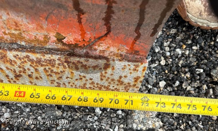 image for item DH9910 1999 Ditch Witch 5110 trencher