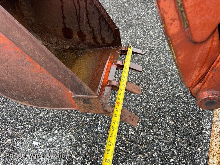 image for item DH9910 1999 Ditch Witch 5110 trencher