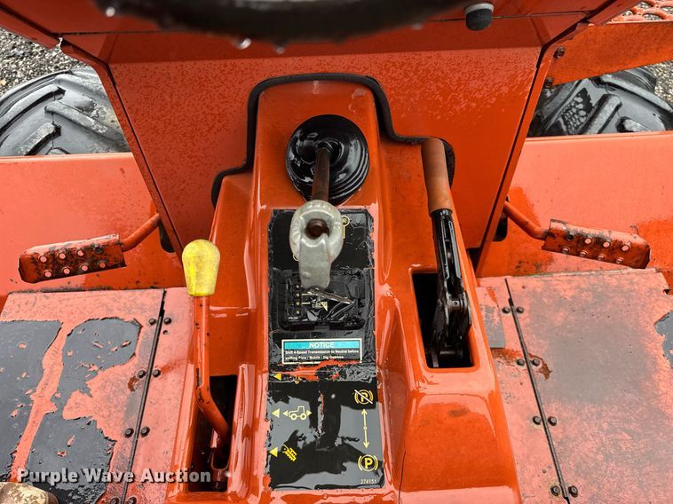 image for item DH9910 1999 Ditch Witch 5110 trencher