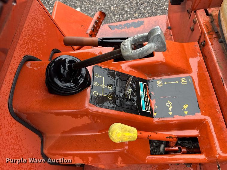 image for item DH9910 1999 Ditch Witch 5110 trencher
