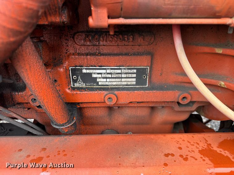 image for item DH9910 1999 Ditch Witch 5110 trencher