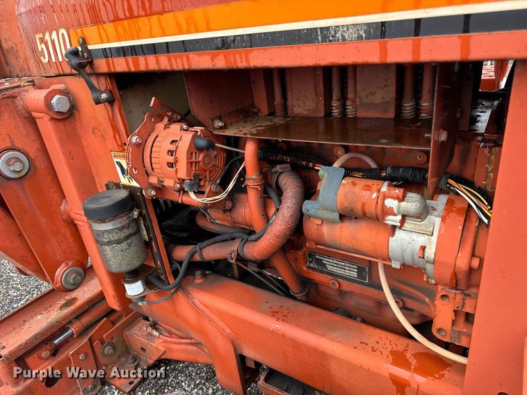 image for item DH9910 1999 Ditch Witch 5110 trencher