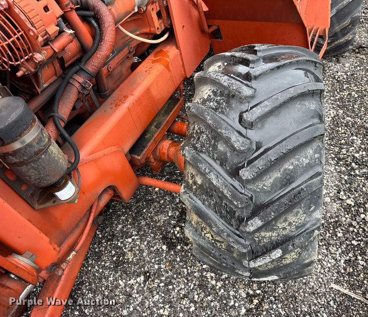 image for item DH9910 1999 Ditch Witch 5110 trencher