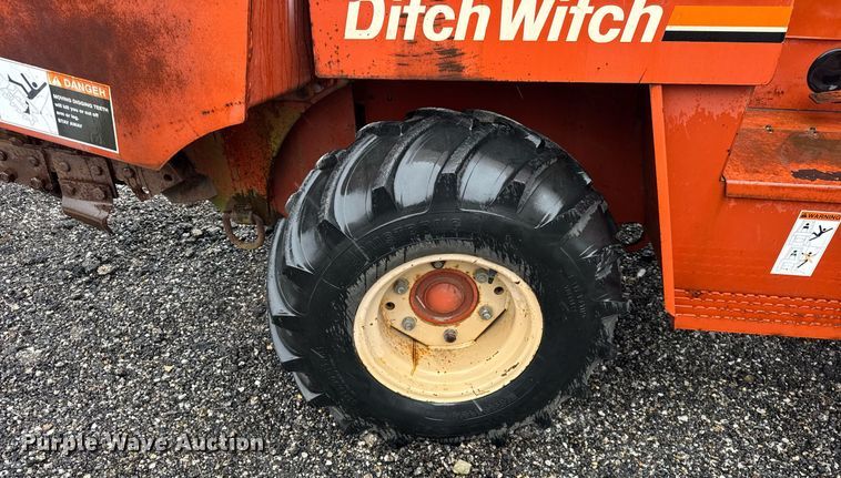 image for item DH9910 1999 Ditch Witch 5110 trencher