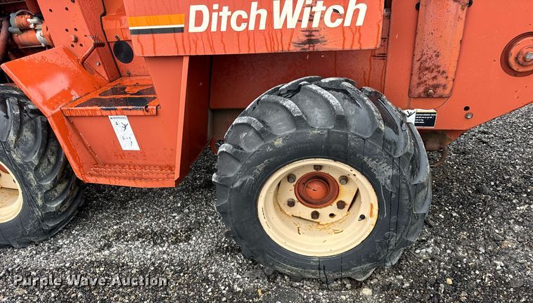 image for item DH9910 1999 Ditch Witch 5110 trencher