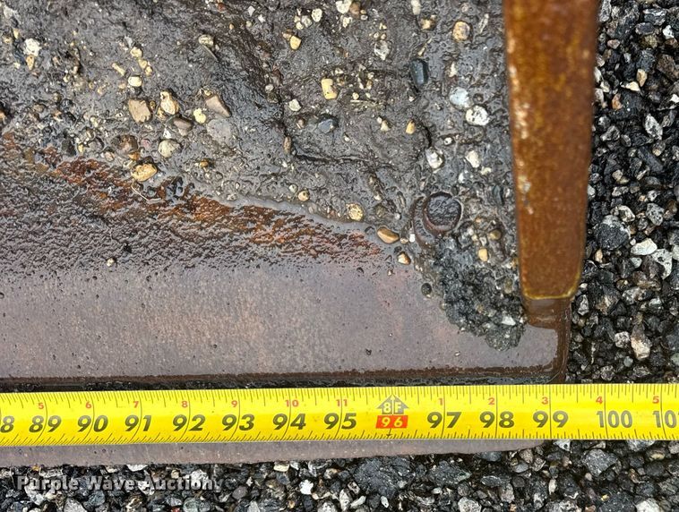 image for item DH9912 2011 Hyundai HL740-9TM wheel loader