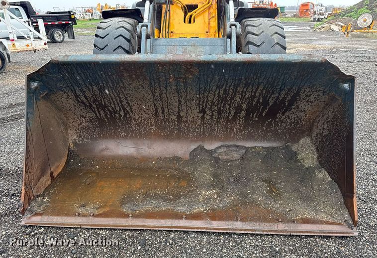 image for item DH9912 2011 Hyundai HL740-9TM wheel loader