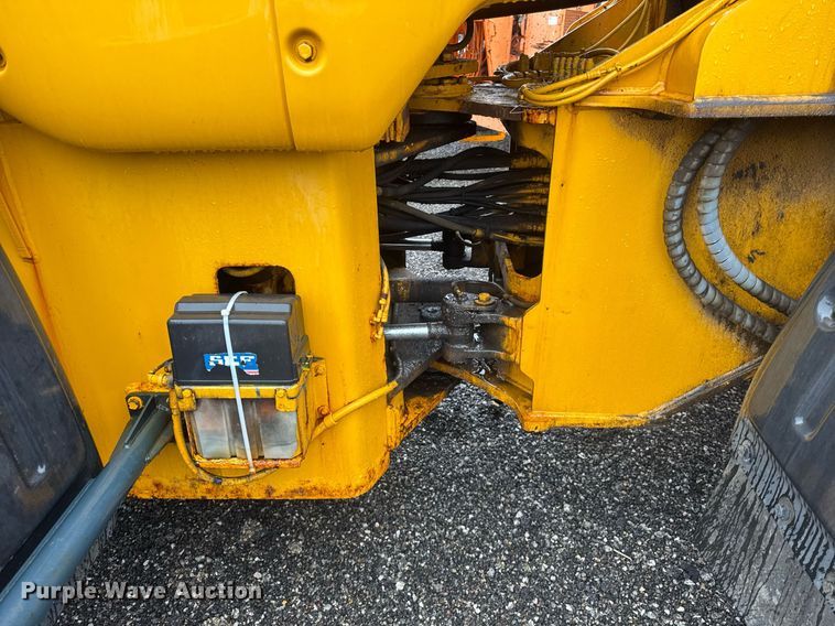 image for item DH9912 2011 Hyundai HL740-9TM wheel loader