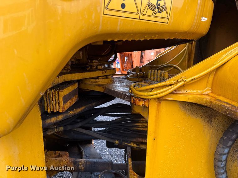 image for item DH9912 2011 Hyundai HL740-9TM wheel loader