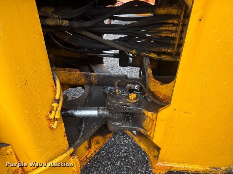 image for item DH9912 2011 Hyundai HL740-9TM wheel loader