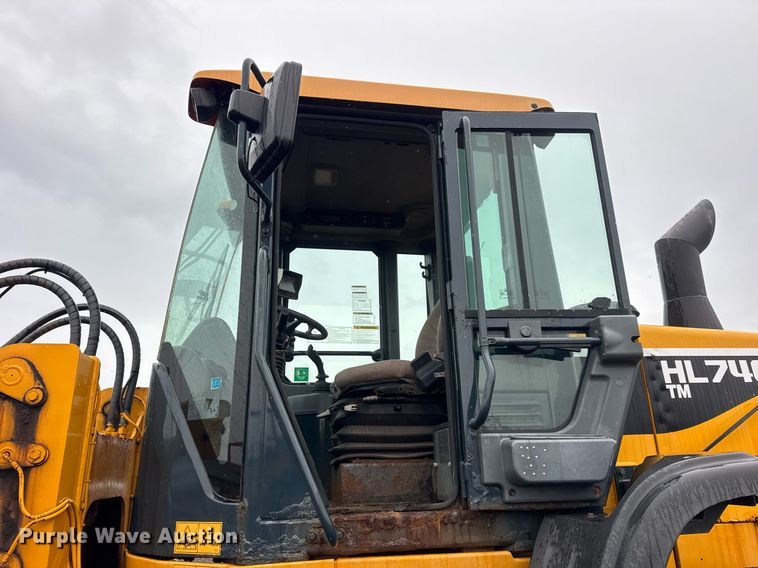 image for item DH9912 2011 Hyundai HL740-9TM wheel loader