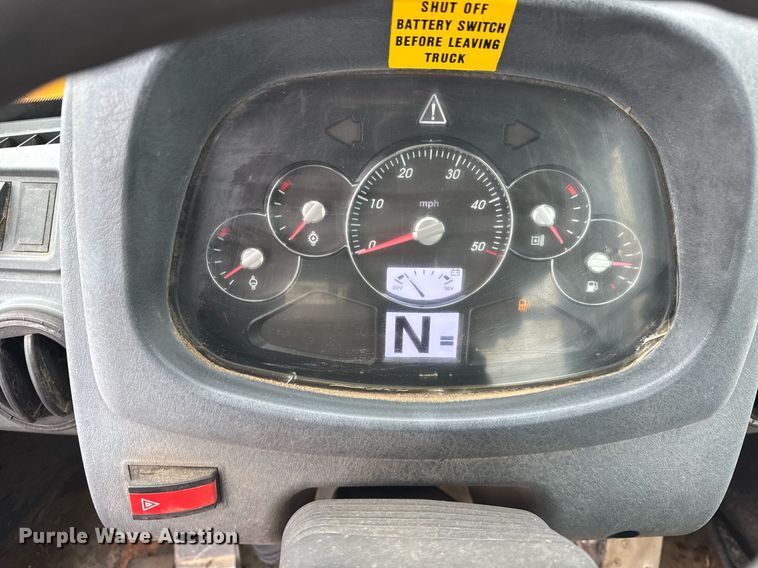 image for item DH9912 2011 Hyundai HL740-9TM wheel loader