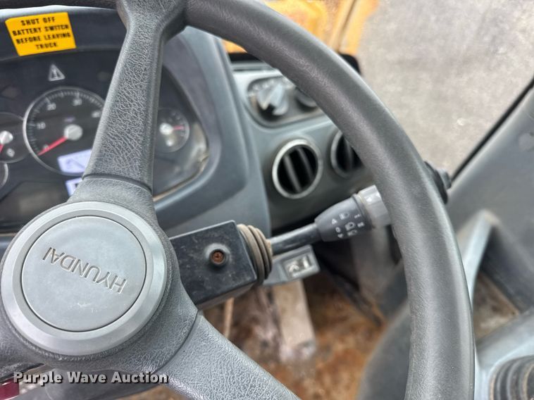 image for item DH9912 2011 Hyundai HL740-9TM wheel loader