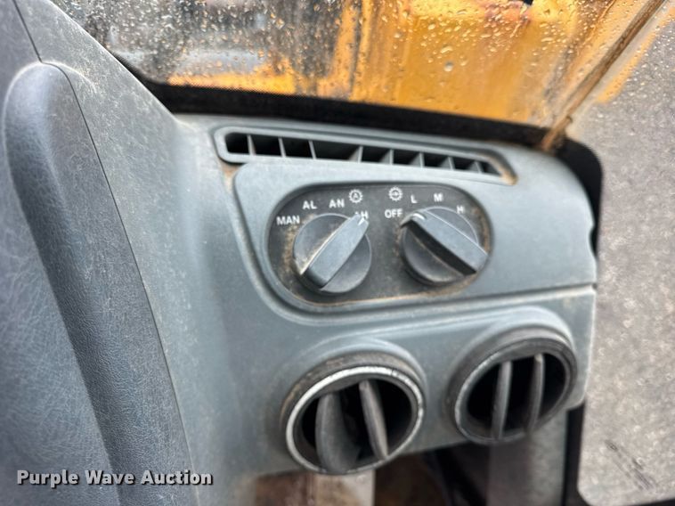 image for item DH9912 2011 Hyundai HL740-9TM wheel loader