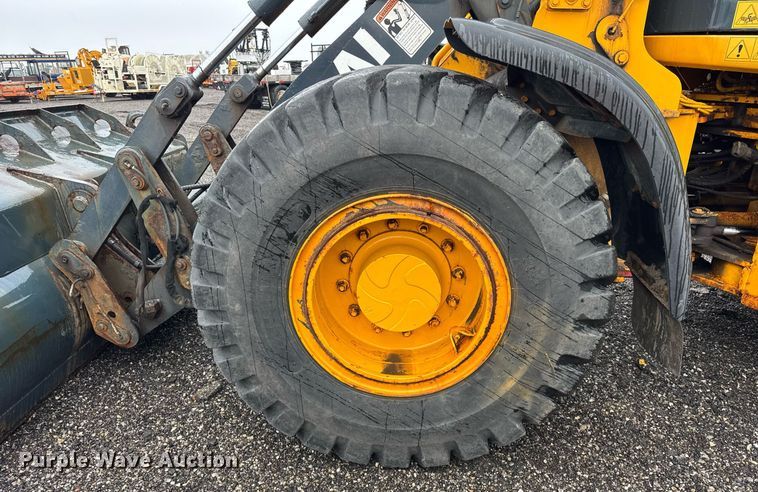 image for item DH9912 2011 Hyundai HL740-9TM wheel loader