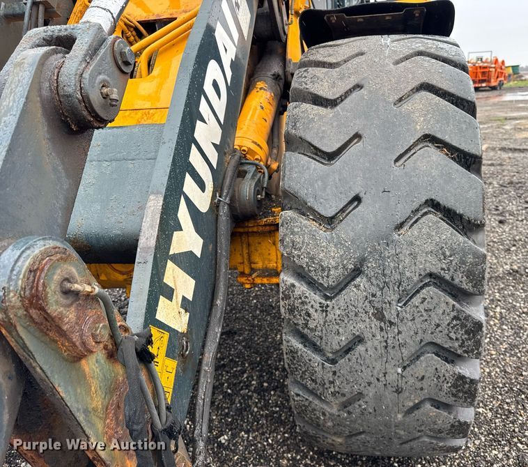 image for item DH9912 2011 Hyundai HL740-9TM wheel loader