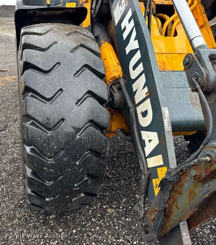image for item DH9912 2011 Hyundai HL740-9TM wheel loader