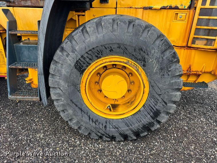 image for item DH9912 2011 Hyundai HL740-9TM wheel loader