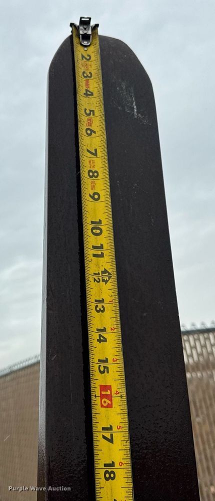 image for item DH9912 2011 Hyundai HL740-9TM wheel loader