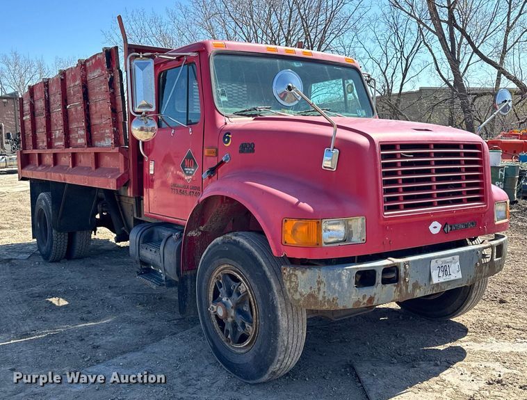 image for item DH9916 1995 International 4700 dump truck