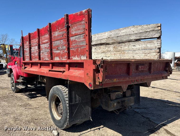 image for item DH9916 1995 International 4700 dump truck