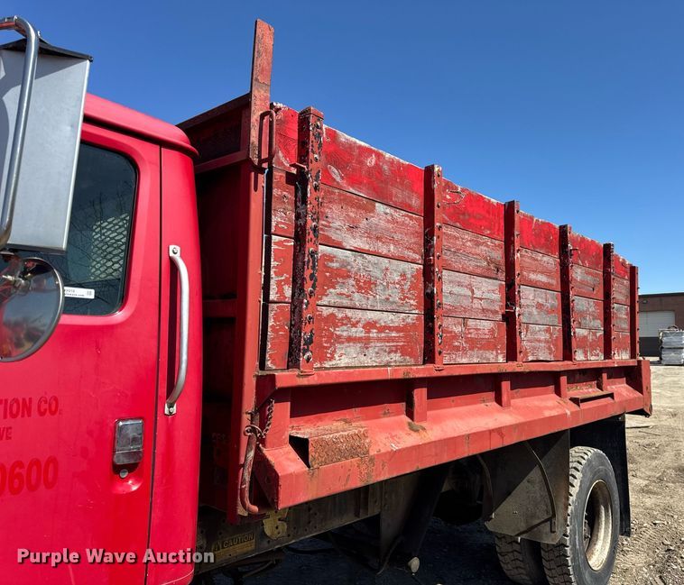 image for item DH9916 1995 International 4700 dump truck