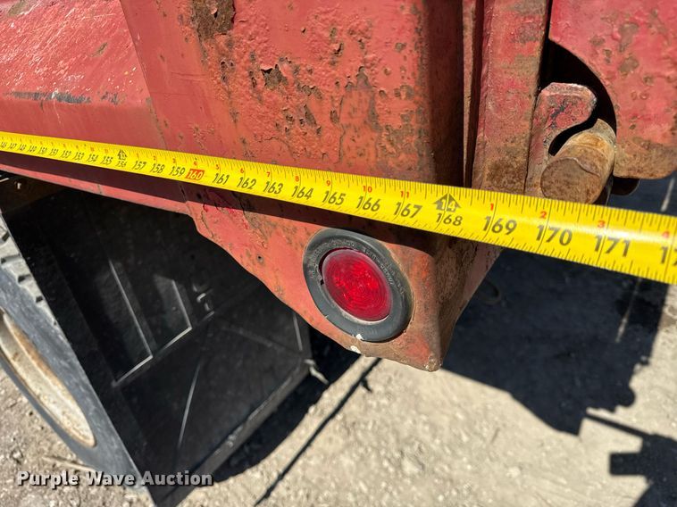 image for item DH9916 1995 International 4700 dump truck