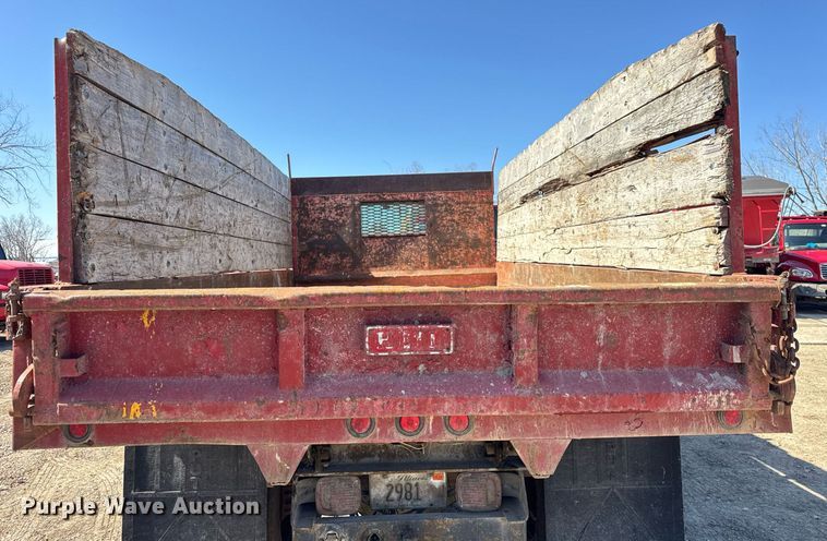 image for item DH9916 1995 International 4700 dump truck