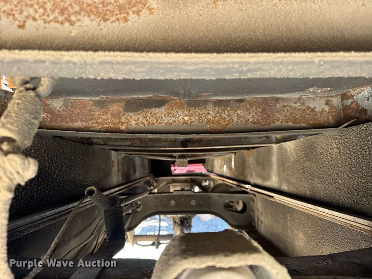 image for item DH9916 1995 International 4700 dump truck