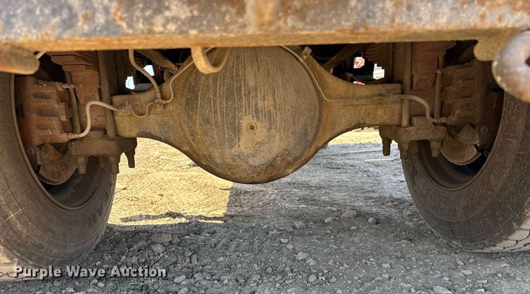 image for item DH9916 1995 International 4700 dump truck