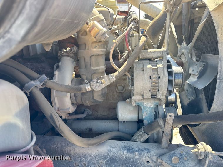 image for item DH9916 1995 International 4700 dump truck