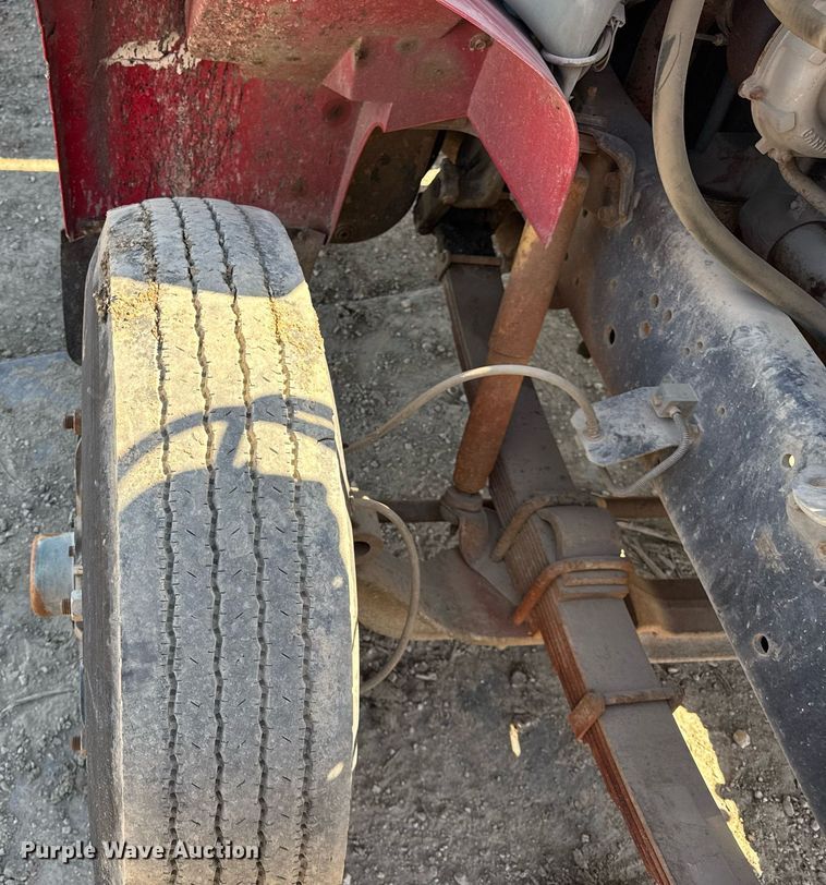 image for item DH9916 1995 International 4700 dump truck