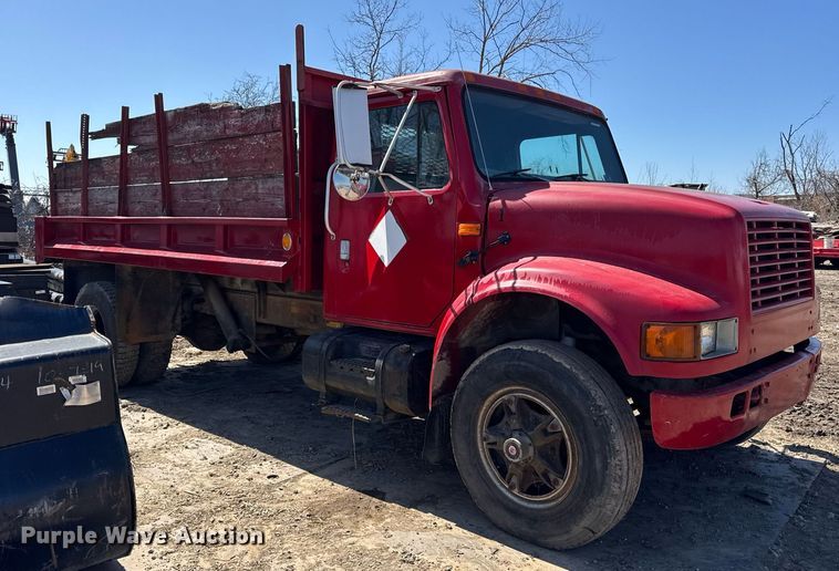image for item DH9917 1994 International 4600 dump truck