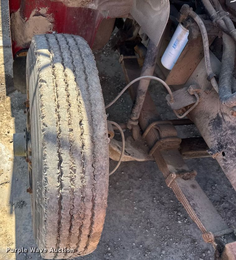 image for item DH9917 1994 International 4600 dump truck