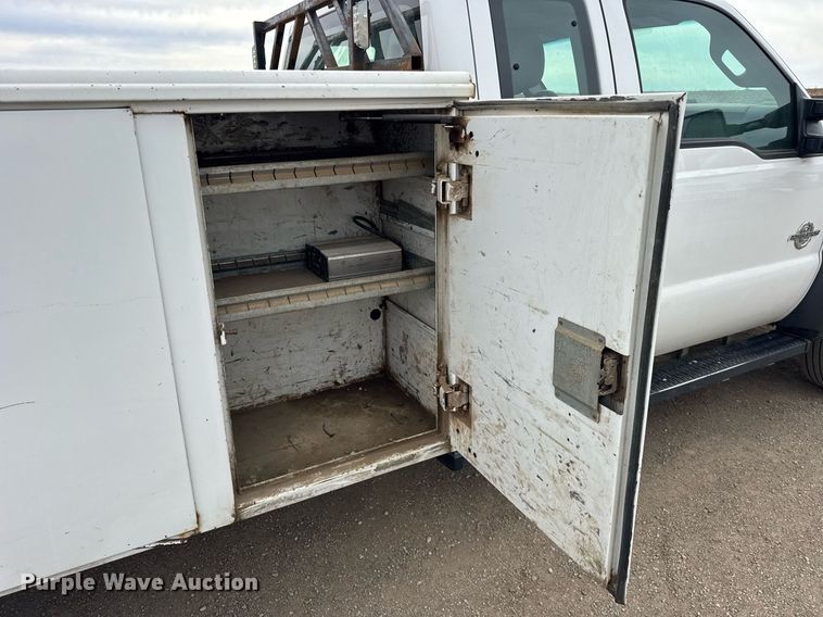 image for item DH9919 2015 Ford F550 Super Duty utility / service truck