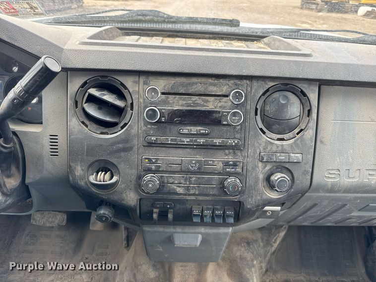 image for item DH9919 2015 Ford F550 Super Duty utility / service truck