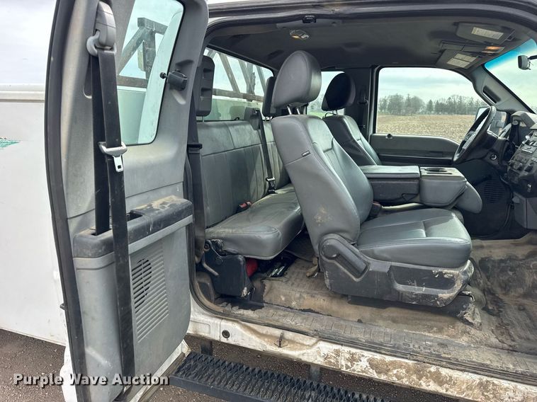 image for item DH9919 2015 Ford F550 Super Duty utility / service truck