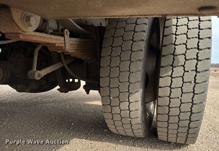 image for item DH9919 2015 Ford F550 Super Duty utility / service truck