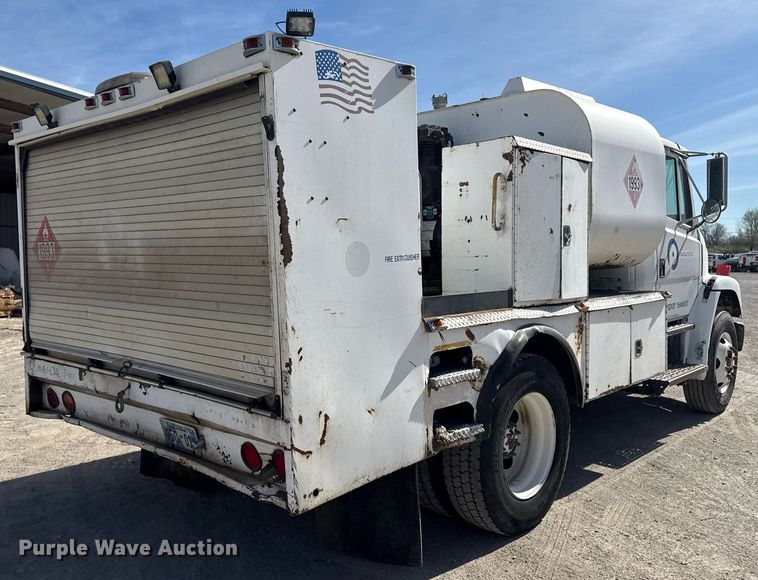 image for item DM5639 2003 Freightliner Business Class M2 fuel / lube truck