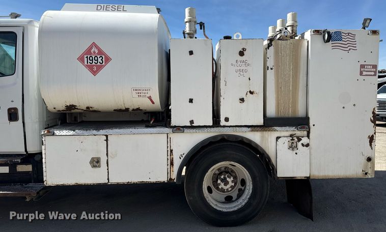 image for item DM5639 2003 Freightliner Business Class M2 fuel / lube truck