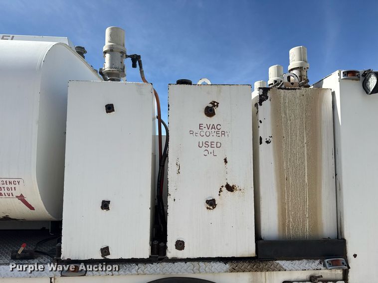 image for item DM5639 2003 Freightliner Business Class M2 fuel / lube truck