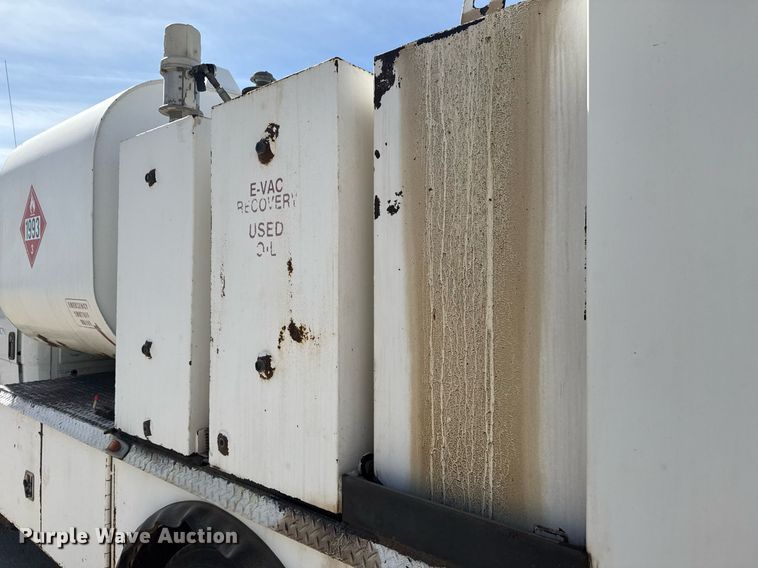 image for item DM5639 2003 Freightliner Business Class M2 fuel / lube truck